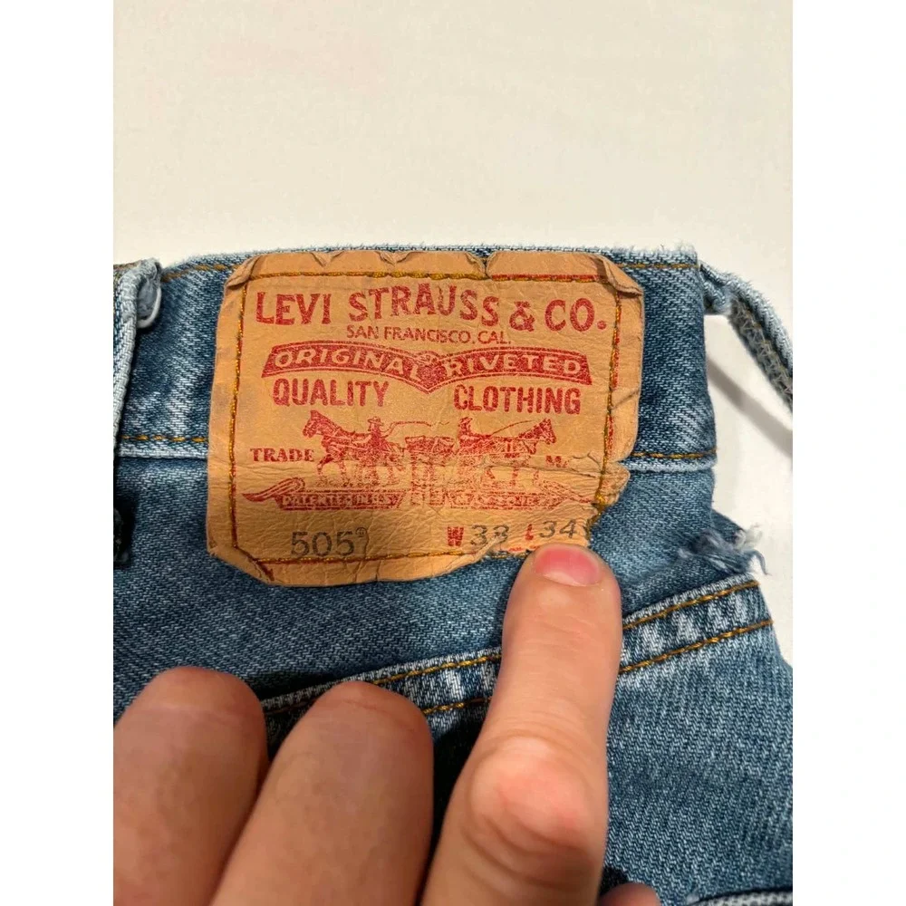 Levis 505 Regular Fit Jeans Mens 38x34 Medium Wash Blue Straight Leg Denim